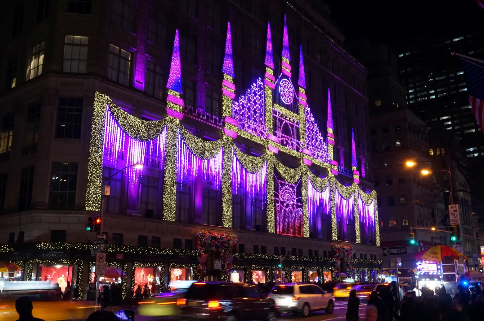 Saks Fifth Avenue cancels holiday light show