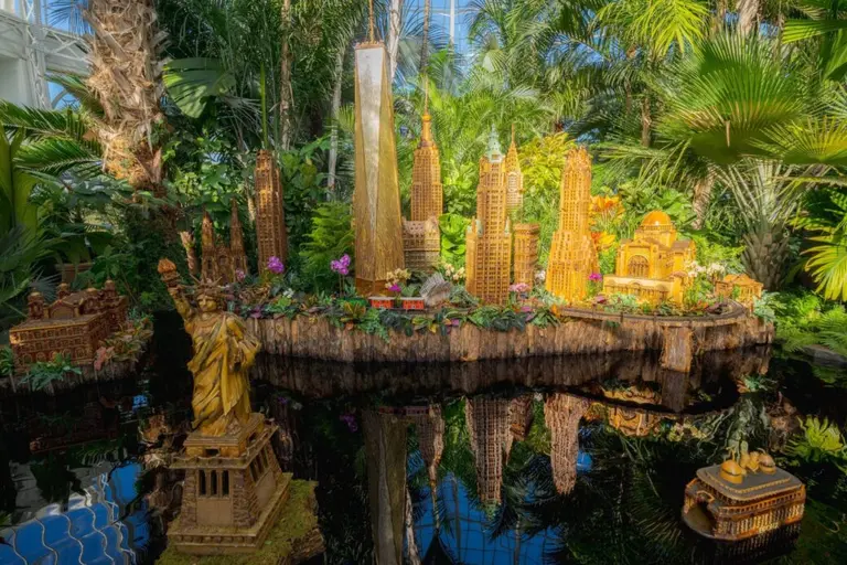 NYBG’s Holiday Train Show is a tribute to NYC’s architectural heritage