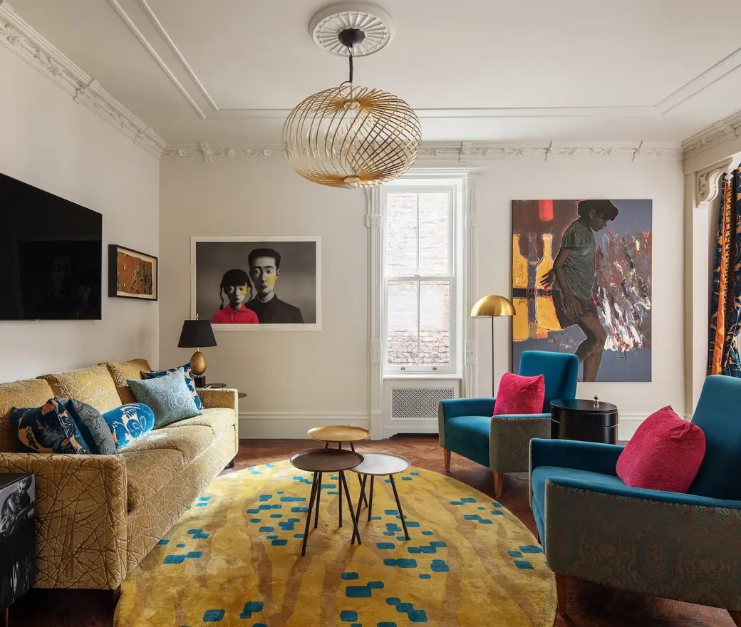 $2.35M Gramercy co-op wraps classic pre-war style with vintage opulence–plus a key to the park