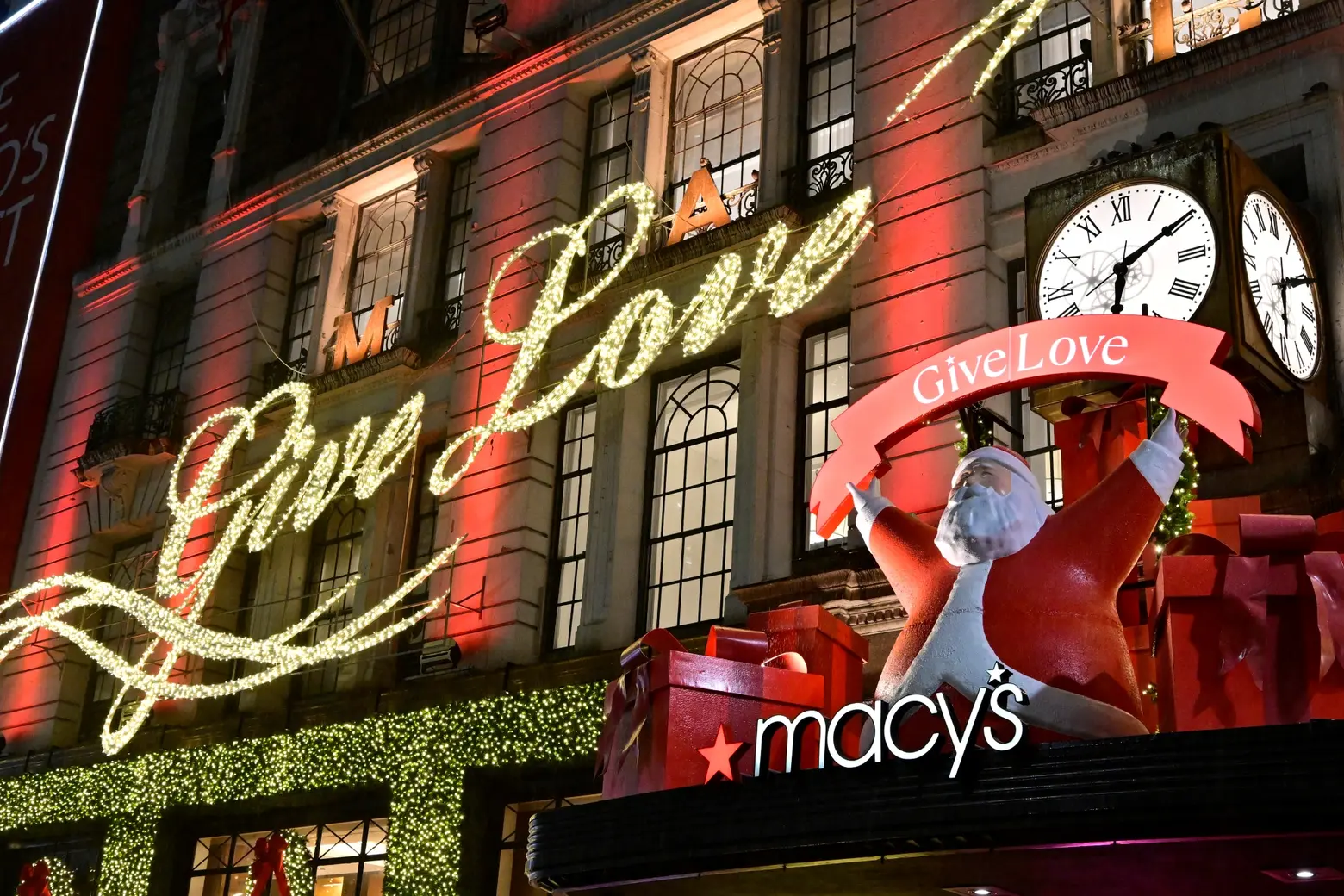 Macy’s Herald Square reveals 2024 holiday windows