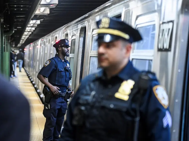 NYC to add 200 more NYPD officers to subway